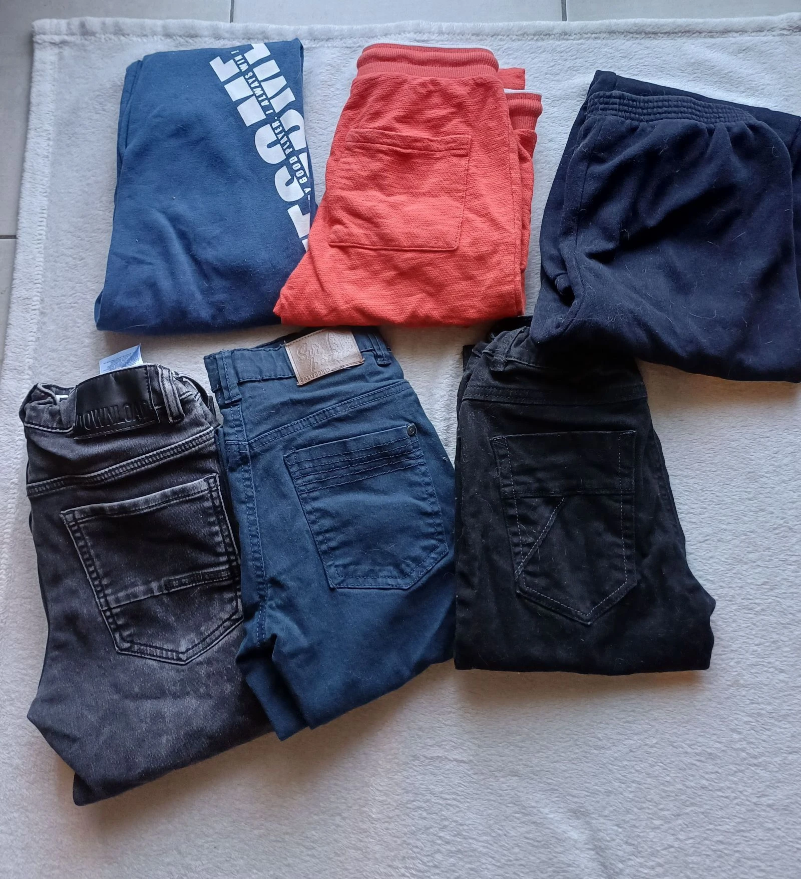 Jeans et joggings 10 ans